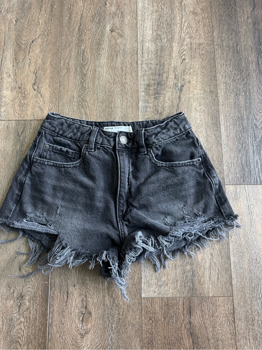 Garage High-Rise Frayed Hem Black Denim Shorts Size 0/24